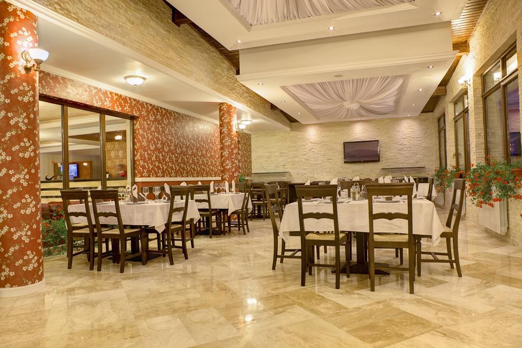 Allegria Hotel Alba Iulia Exteriör bild
